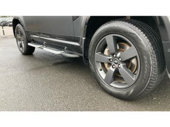 Land Rover Defender 3.0 D300 X-Dynamic HSE 110 5dr Auto Diesel Estate
