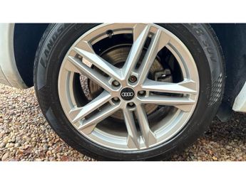 Audi Q5 40 TDI Quattro S Line 5dr S Tronic Diesel Estate
