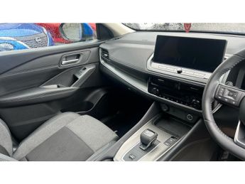 Nissan Qashqai 1.3 DiG-T MH 158 N-Connecta [Glass Rf] 5dr Xtronic Petrol Hatchb