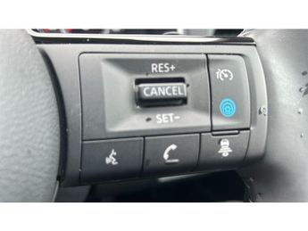 Nissan Qashqai 1.3 DiG-T MH 158 N-Connecta [Glass Rf] 5dr Xtronic Petrol Hatchb