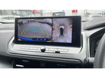 Nissan Qashqai 1.3 DiG-T MH 158 N-Connecta [Glass Rf] 5dr Xtronic Petrol Hatchb