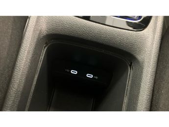 Volkswagen ID.3 107KW Family Pro 58kWh 5dr Auto Electric Hatchback