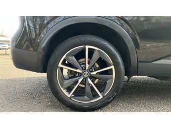 Nissan Qashqai 1.3 DiG-T MH 158 Tekna 5dr Xtronic Petrol Hatchback