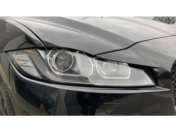 Jaguar F-Pace 2.0d [180] Chequered Flag 5dr Auto AWD Diesel Estate