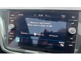 Volkswagen Tiguan 2.0 TDi 150 4Motion R-Line 5dr DSG Diesel Estate