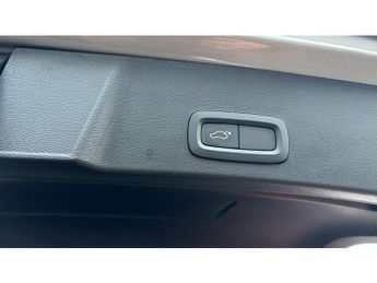 Volvo XC40 2.0 B4P Inscription Pro 5dr Auto Petrol Estate