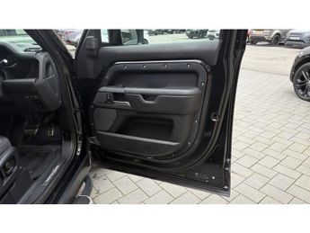 Land Rover Defender 2.0 P400e X 110 5dr Auto Estate