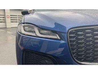 Jaguar F-Pace 2.0 D200 R-Dynamic Black 5dr Auto AWD Diesel Estate
