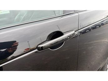 Land Rover Discovery 3.0 D250 R-Dynamic SE 5dr Auto Diesel Station Wagon