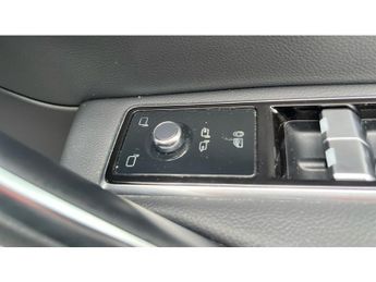 Jaguar F-Pace 2.0 D200 R-Dynamic Black 5dr Auto AWD Diesel Estate