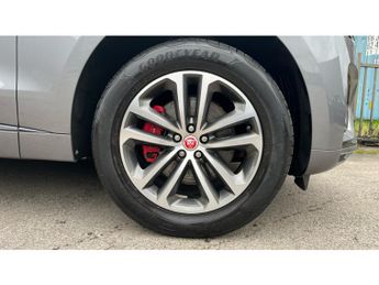 Jaguar F-Pace 2.0 D200 R-Dynamic Black 5dr Auto AWD Diesel Estate