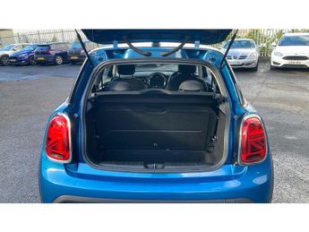 MINI Hatchback 1.5 Cooper Classic Premium 3dr Auto Petrol Hatchback