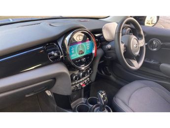 MINI Hatchback 1.5 Cooper Classic Premium 3dr Auto Petrol Hatchback