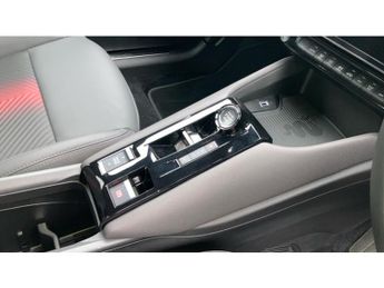 Alfa Romeo Junior 115kW Elettrica Speciale 54kWh 5dr Auto Electric Hatchback