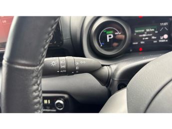 Toyota Yaris 1.5 Hybrid Design 5dr CVT Hybrid Hatchback