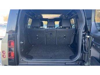 Land Rover Defender 3.0 D300 X-Dynamic SE 110 5dr Auto Diesel Estate