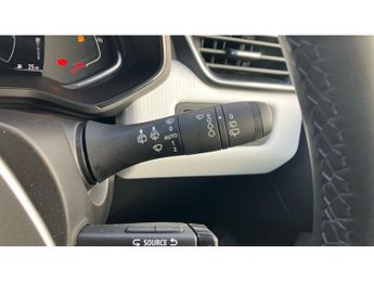 Renault Clio 1.6 E-TECH full hybrid 145 Techno 5dr Auto Hybrid Hatchback