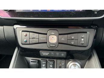 Nissan LEAF 110kW Tekna 39kWh 5dr Auto Electric Hatchback