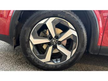 Nissan Qashqai 1.3 DiG-T MH 158 N-Connecta 5dr Xtronic Petrol Hatchback
