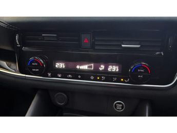 Nissan Qashqai 1.3 DiG-T MH 158 N-Connecta 5dr Xtronic Petrol Hatchback