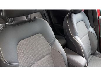 Renault Clio 1.6 E-TECH full hybrid 145 Techno 5dr Auto Hybrid Hatchback