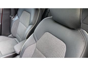 Renault Clio 1.6 E-TECH full hybrid 145 Techno 5dr Auto Hybrid Hatchback