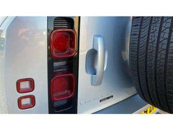 Land Rover Defender 2.0 D240 SE 110 5dr Auto Diesel Estate