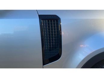 Land Rover Defender 2.0 D240 SE 110 5dr Auto Diesel Estate