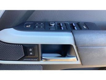 Land Rover Defender 2.0 D240 SE 110 5dr Auto Diesel Estate