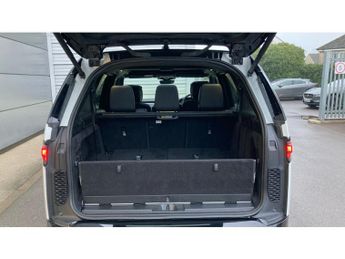 Land Rover Discovery 3.0 D300 Dynamic HSE 5dr Auto Diesel Station Wagon