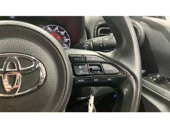 Toyota Yaris 1.5 Hybrid Icon 5dr CVT Hybrid Hatchback