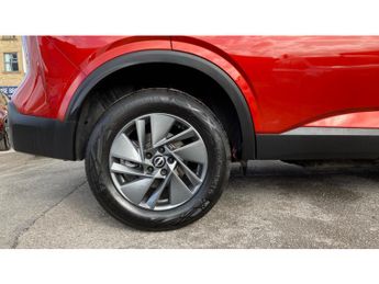 Nissan Qashqai 1.3 DiG-T MH 158 Acenta Premium 5dr Xtronic Petrol Hatchback