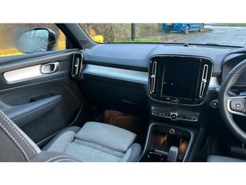 Volvo XC40 1.5 T4 Recharge PHEV Plus Dark 5dr Auto Estate