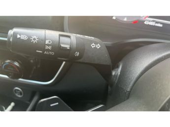 Nissan Qashqai 1.3 DiG-T MH 158 N-Connecta 5dr Xtronic Petrol Hatchback