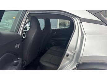 Nissan Juke 1.0 DiG-T Acenta Premium 5dr DCT Petrol Hatchback