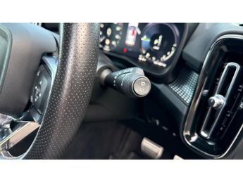 Volvo XC40 1.5 T4 Recharge PHEV R DESIGN 5dr Auto Estate