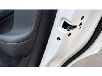 Volvo XC40 1.5 T4 Recharge PHEV R DESIGN 5dr Auto Estate