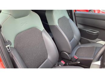 Dacia Spring 27kWh Extreme 65 48kW 5dr Auto Electric Hatchback