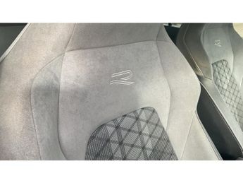 Volkswagen Golf 1.5 eTSI 150 R-Line 5dr DSG Petrol Hatchback