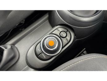 MINI Hatchback 1.5 Cooper II 5dr Auto Petrol Hatchback