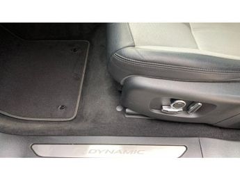 Land Rover Range Rover Evoque 2.0 D200 R-Dynamic SE 5dr Auto Diesel Hatchback