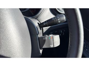 Renault Captur 1.5 dCi 90 Iconic 5dr EDC Diesel Hatchback