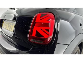 MINI Hatchback 1.5 Cooper Exclusive 3dr Auto Petrol Hatchback