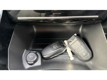 Peugeot 208 100kW Allure Premium 50kWh 5dr Auto Electric Hatchback