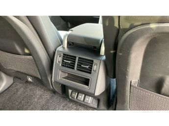 Land Rover Discovery 3.0 D300 Dynamic SE 5dr Auto Diesel Station Wagon