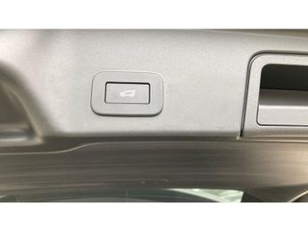 Land Rover Range Rover Evoque 1.5 P300e R-Dynamic SE 5dr Auto Hatchback