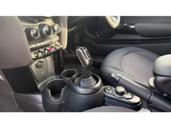 MINI Hatchback 1.5 Cooper Classic 3dr Auto Petrol Hatchback