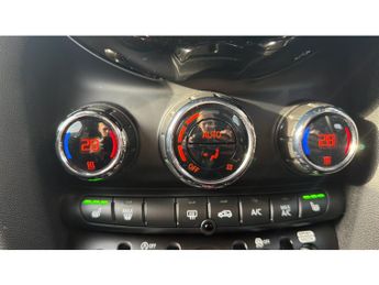 MINI Hatchback 1.5 Cooper Classic 3dr Auto Petrol Hatchback