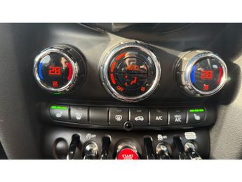 MINI Hatchback 1.5 Cooper Classic 3dr Auto Petrol Hatchback