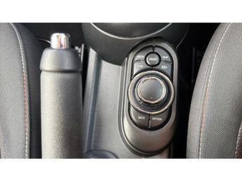 MINI Hatchback 1.5 Cooper Classic 3dr Auto Petrol Hatchback